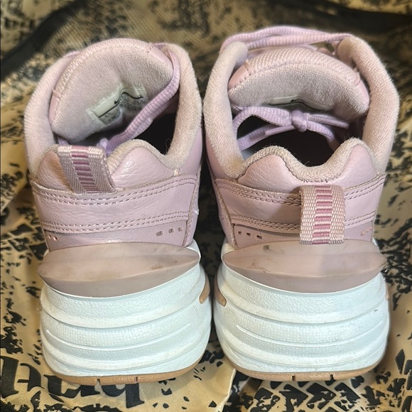 Nike Women's Light Pink Sneakers - Picture 4 of 5